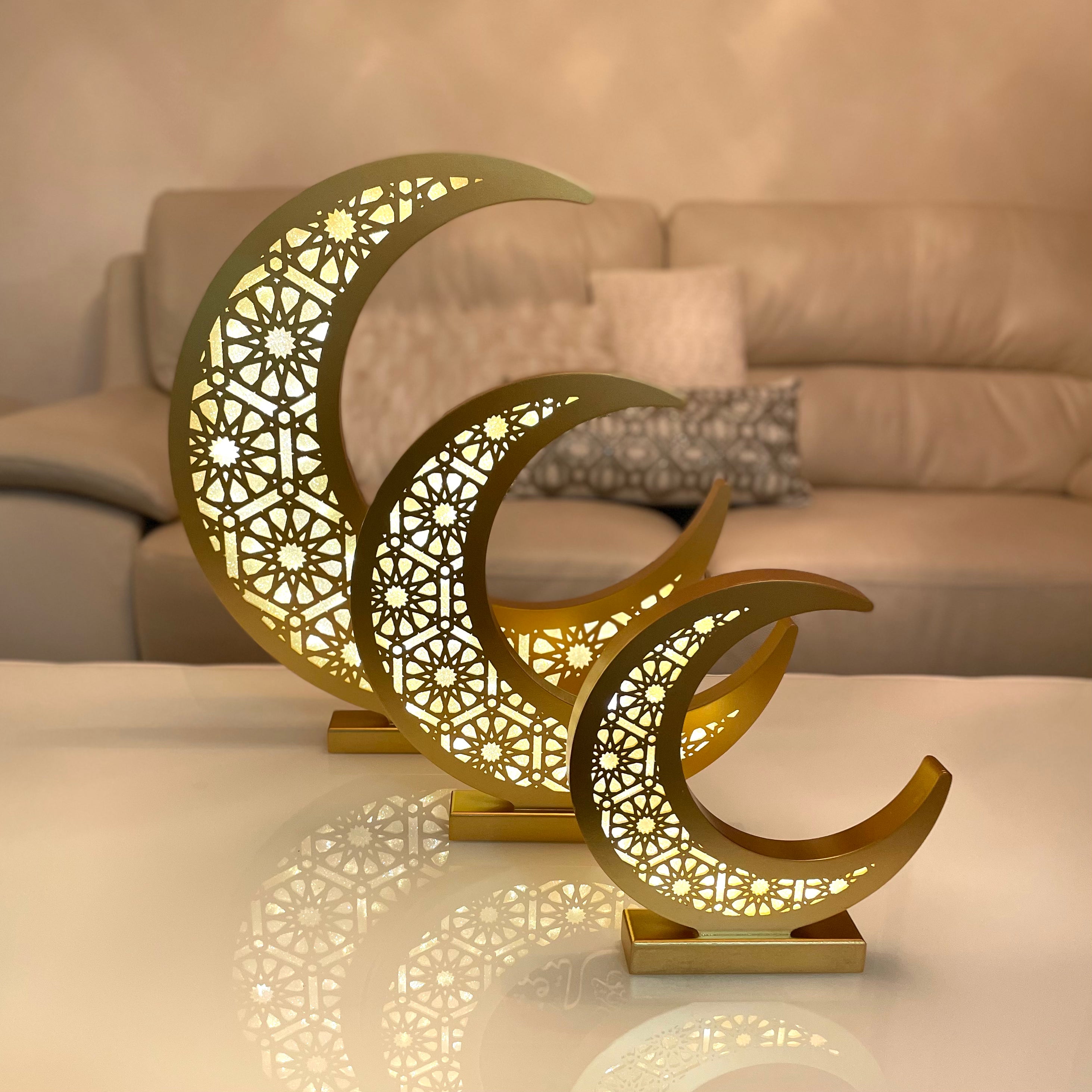 LED Standing Crescent Moon – Monalisa Ottawa Inc